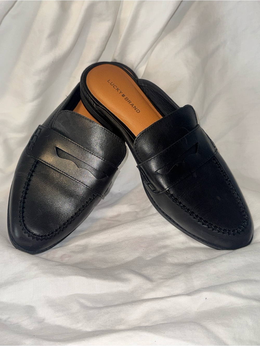 Lucky Brand women’s Black Leather like Slip-On Loafers